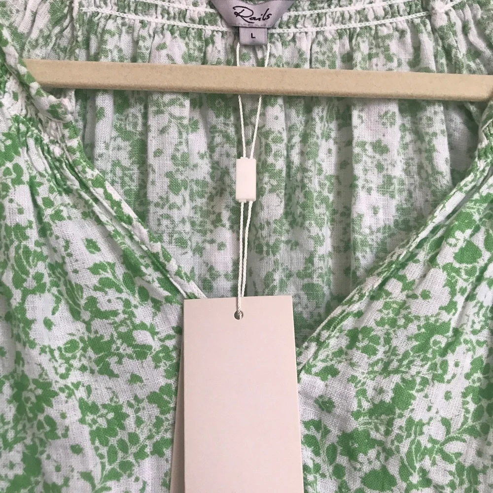 New Rails Green and White Floral Linen Top Large - Picture 5 of 7